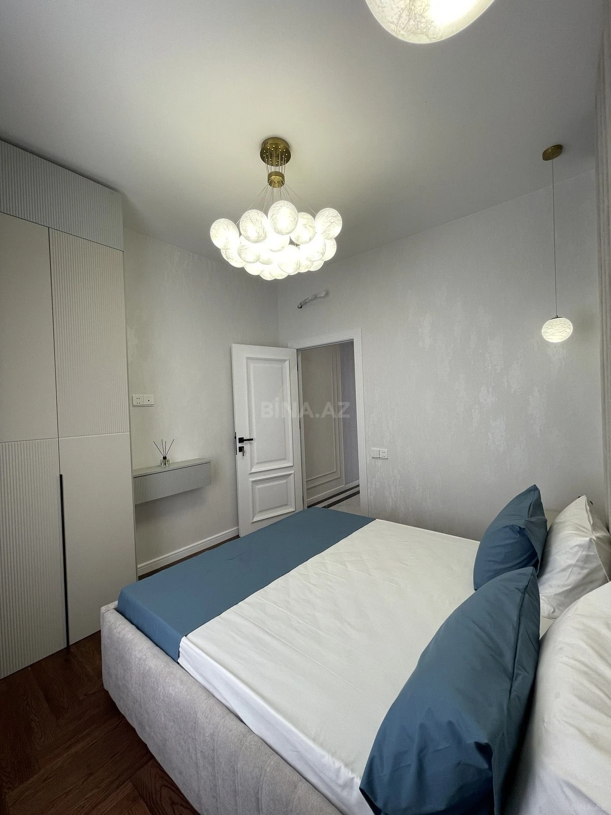 Satılır 3 otaqlı mənzil 101 m²