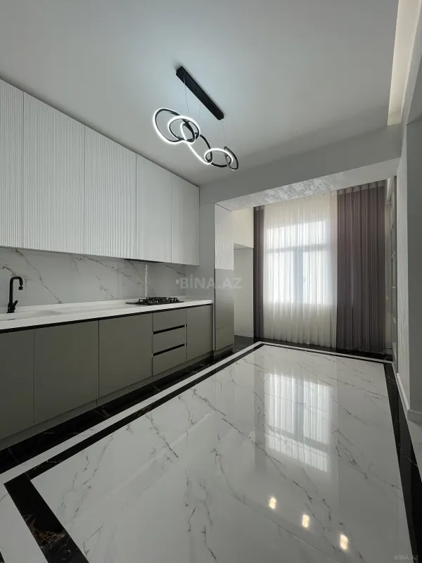 Satılır 3 otaqlı mənzil 101 m²