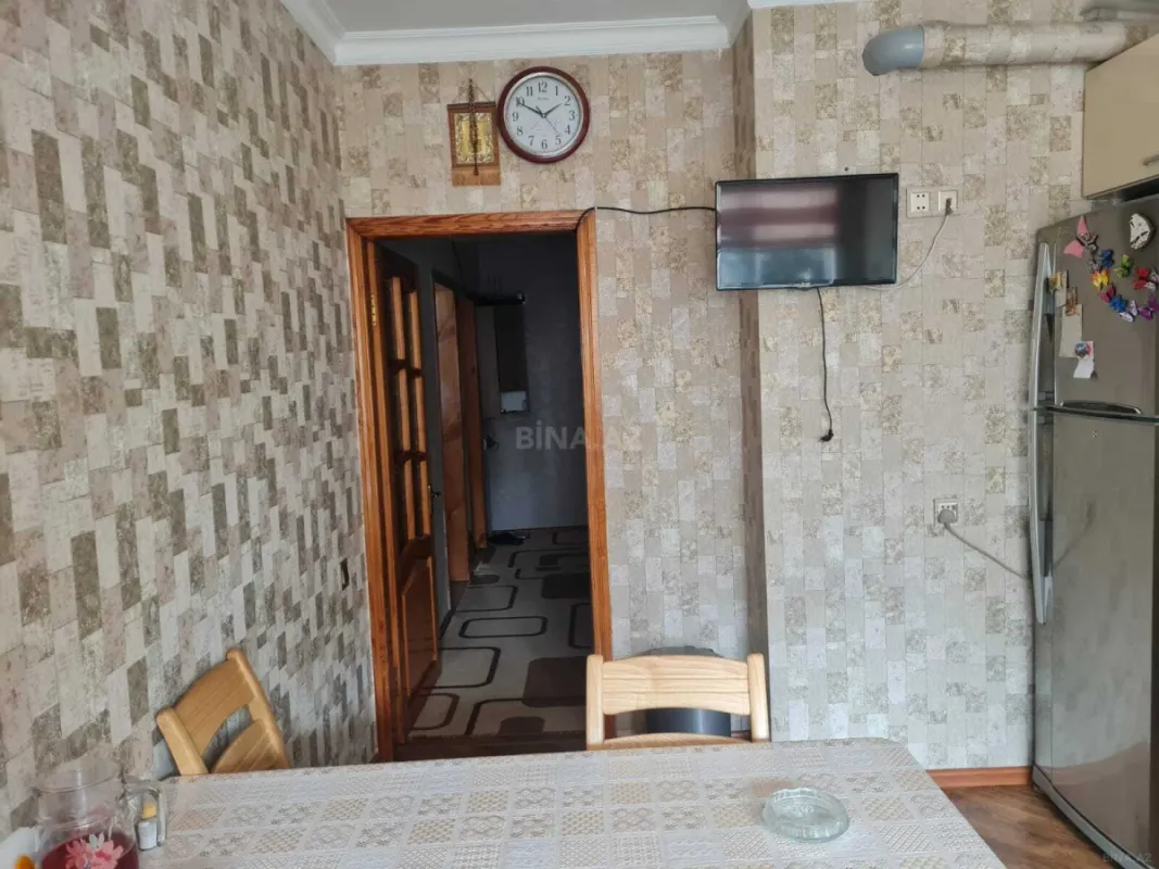 Satılır 4 otaqlı mənzil 100 m²