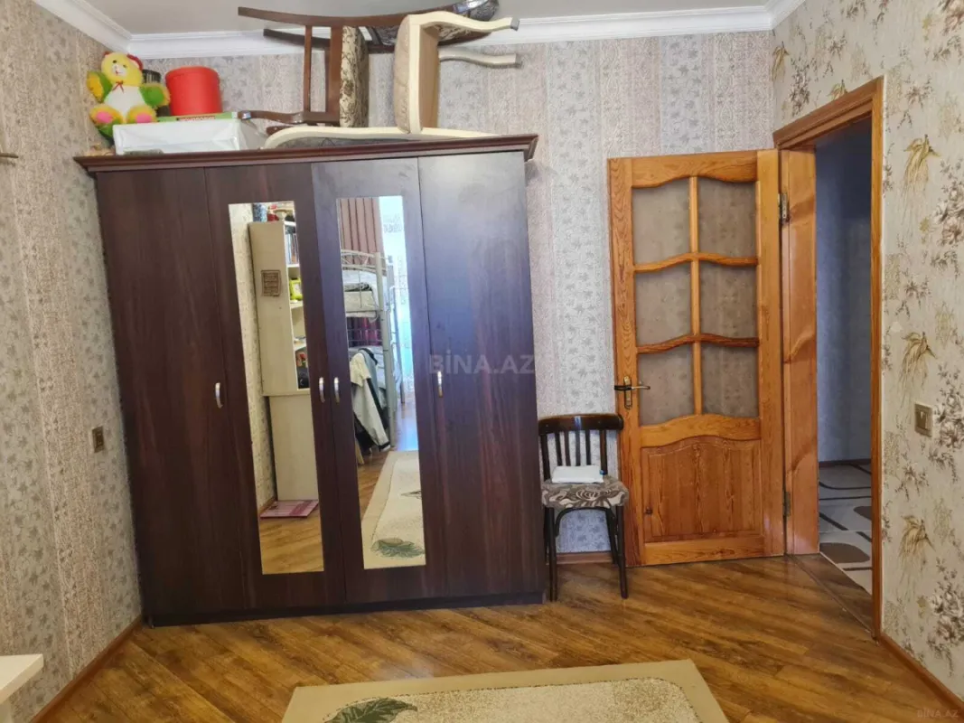 Satılır 4 otaqlı mənzil 100 m²