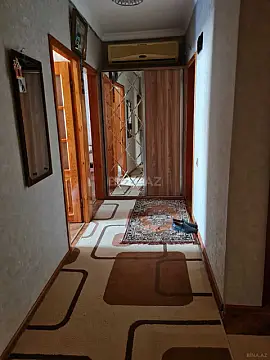 Satılır 4 otaqlı mənzil 100 m²