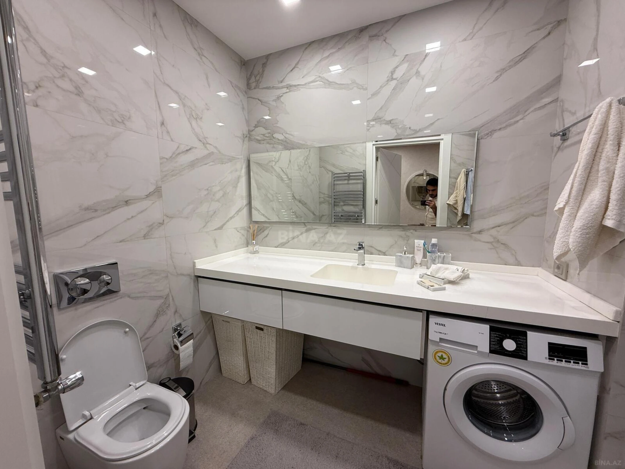 Satılır 2 otaqlı mənzil 90 m²