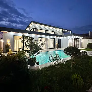 Kirayə verilir 4 otaqlı həyət evi 240 m² — Bakı, Mərdəkan 4 otaq 240.00 m²