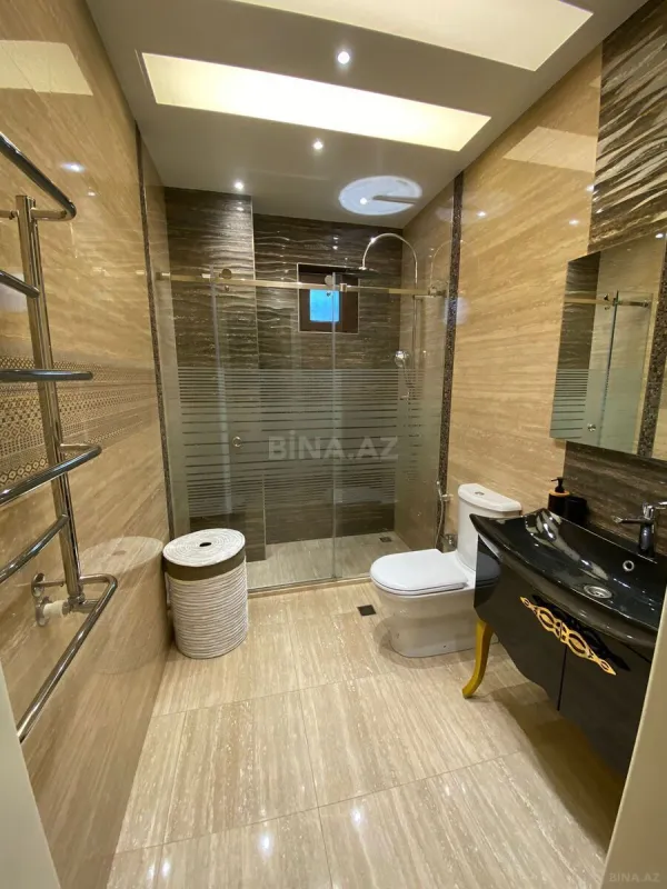Kirayə verilir 6 otaqlı həyət evi 400 m²
