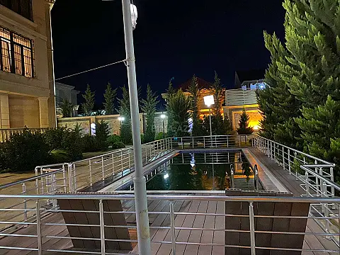 Kirayə verilir 6 otaqlı həyət evi 400 m²