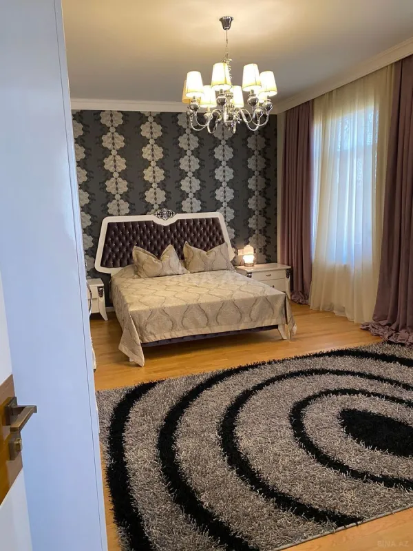Kirayə verilir 6 otaqlı həyət evi 400 m²