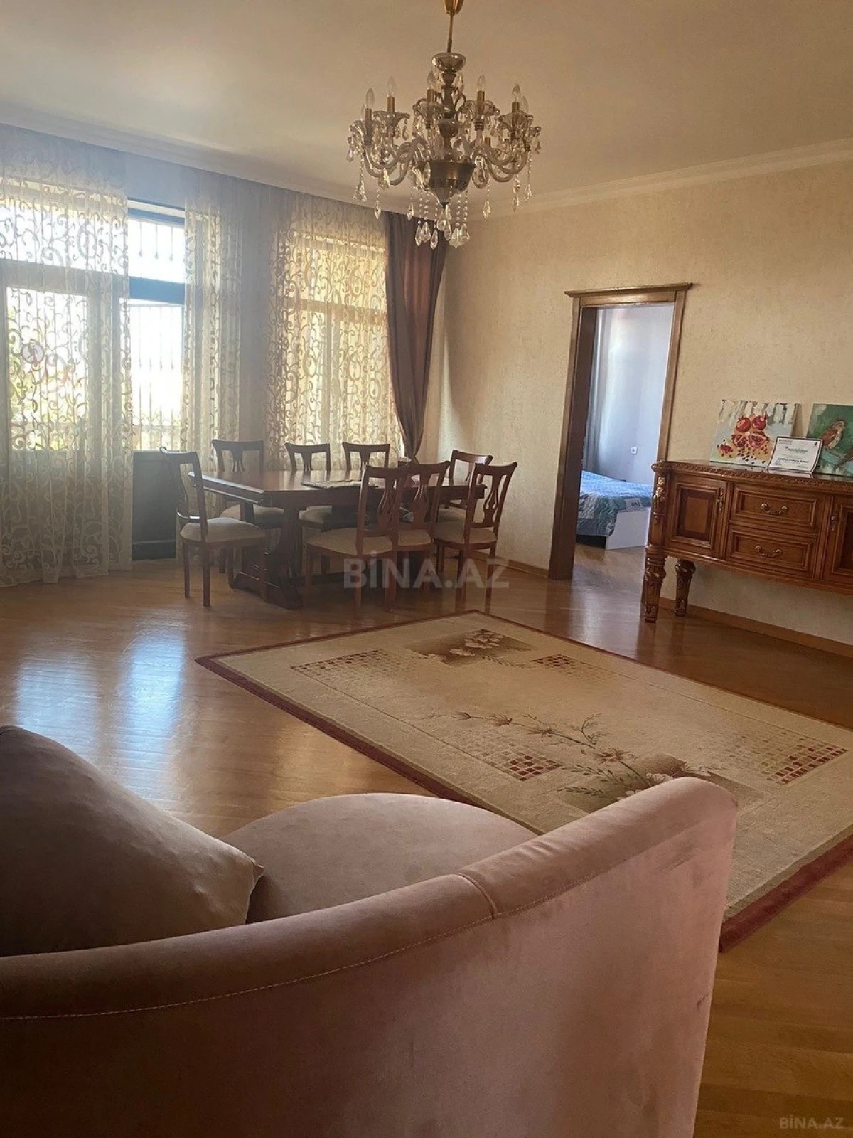 Kirayə verilir 6 otaqlı həyət evi 400 m²