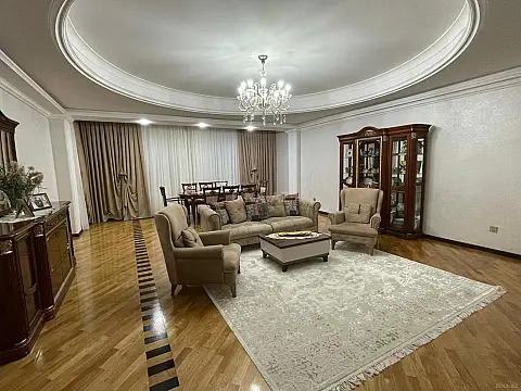 Satılır 4 otaqlı mənzil 230 m² — Bakı, Nərimanov 4 otaq 230.00 m²