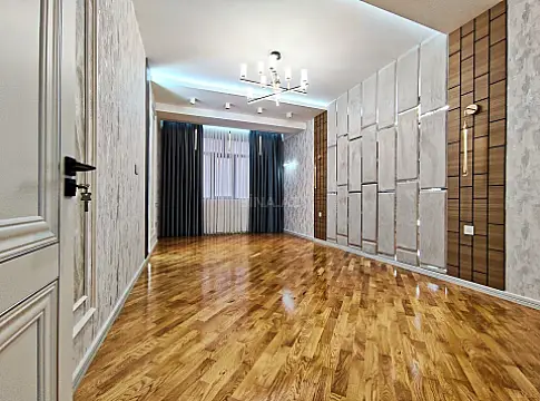 Satılır 3 otaqlı mənzil 119 m²