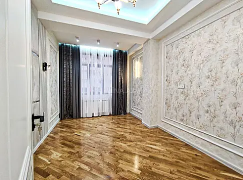 Satılır 3 otaqlı mənzil 119 m²