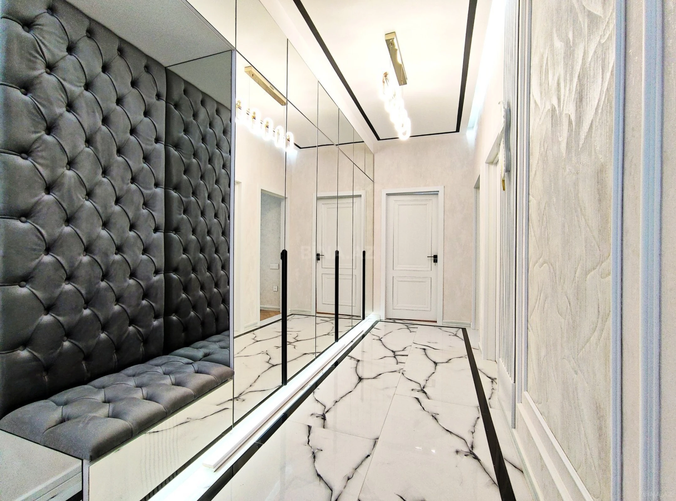 Satılır 3 otaqlı mənzil 119 m²