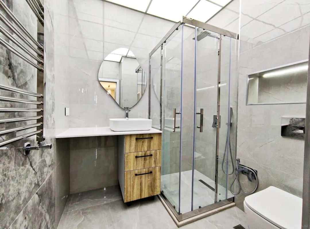 Satılır 3 otaqlı mənzil 119 m²