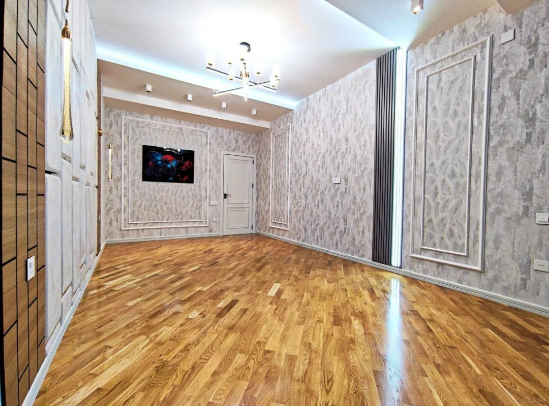 Satılır 3 otaqlı mənzil 119 m²