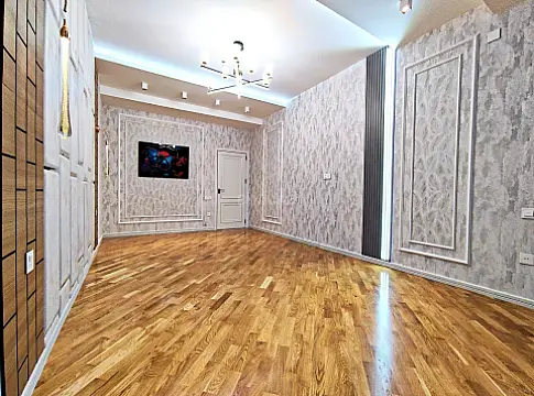 Satılır 3 otaqlı mənzil 119 m²