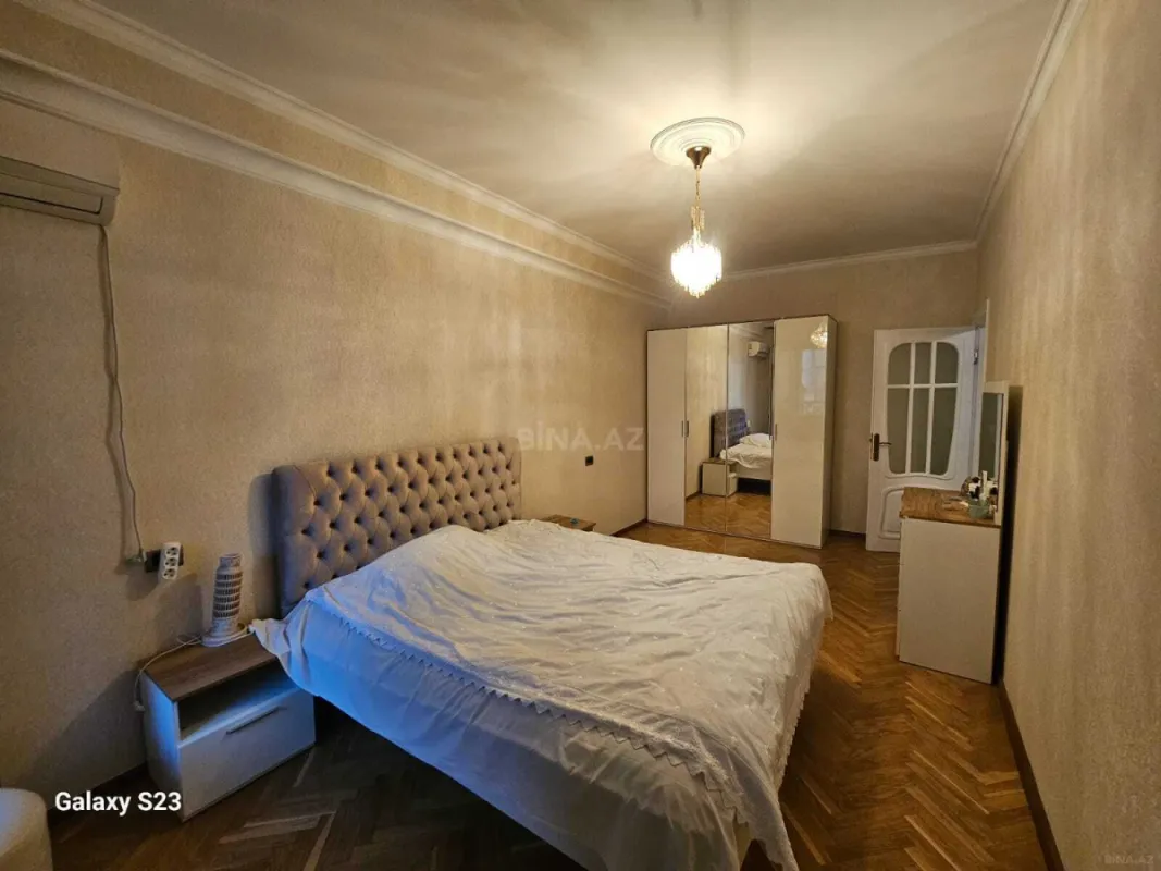 Satılır 3 otaqlı mənzil 100 m²