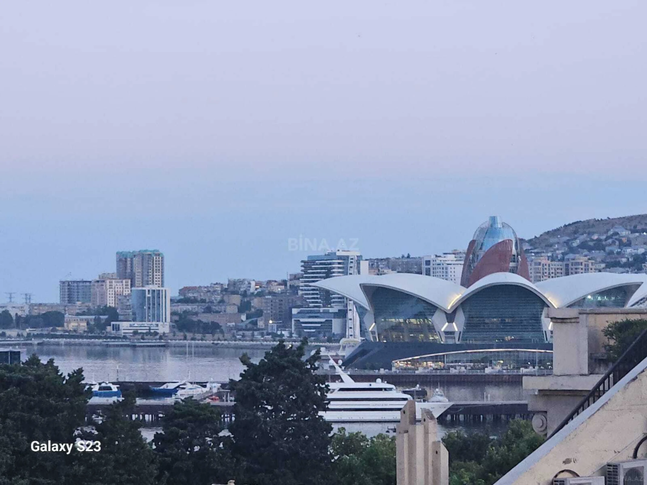 Satılır 3 otaqlı mənzil 100 m²