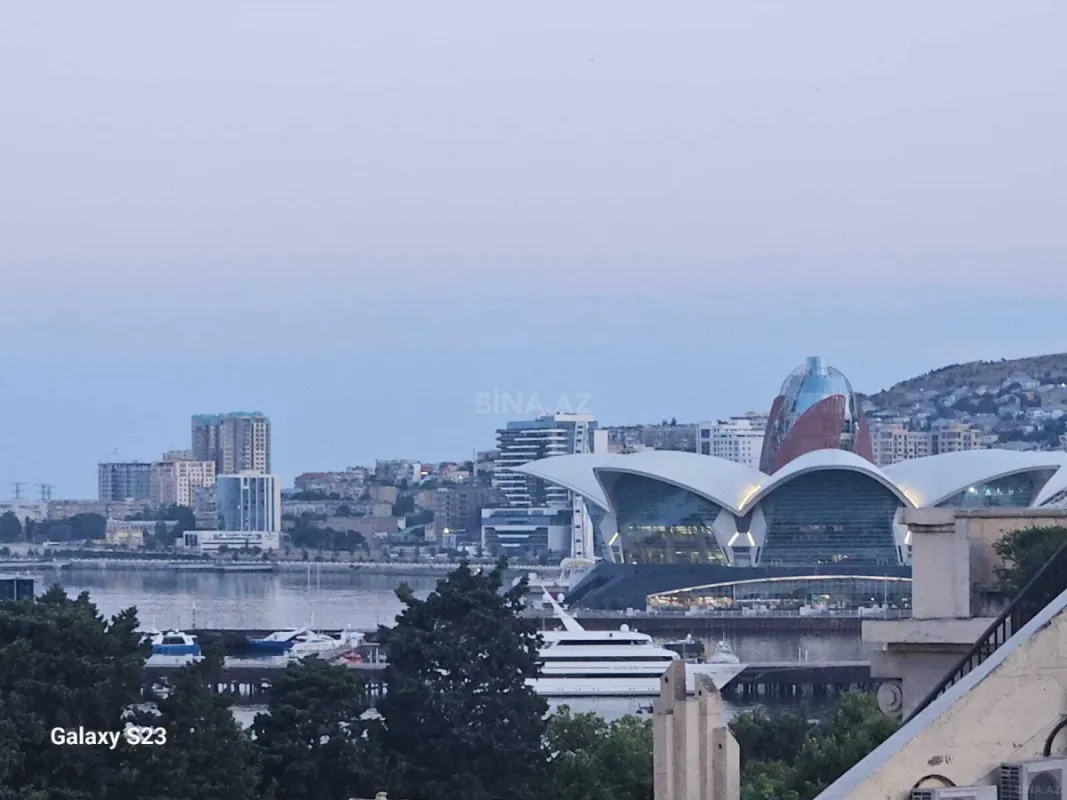 Satılır 3 otaqlı mənzil 100 m²