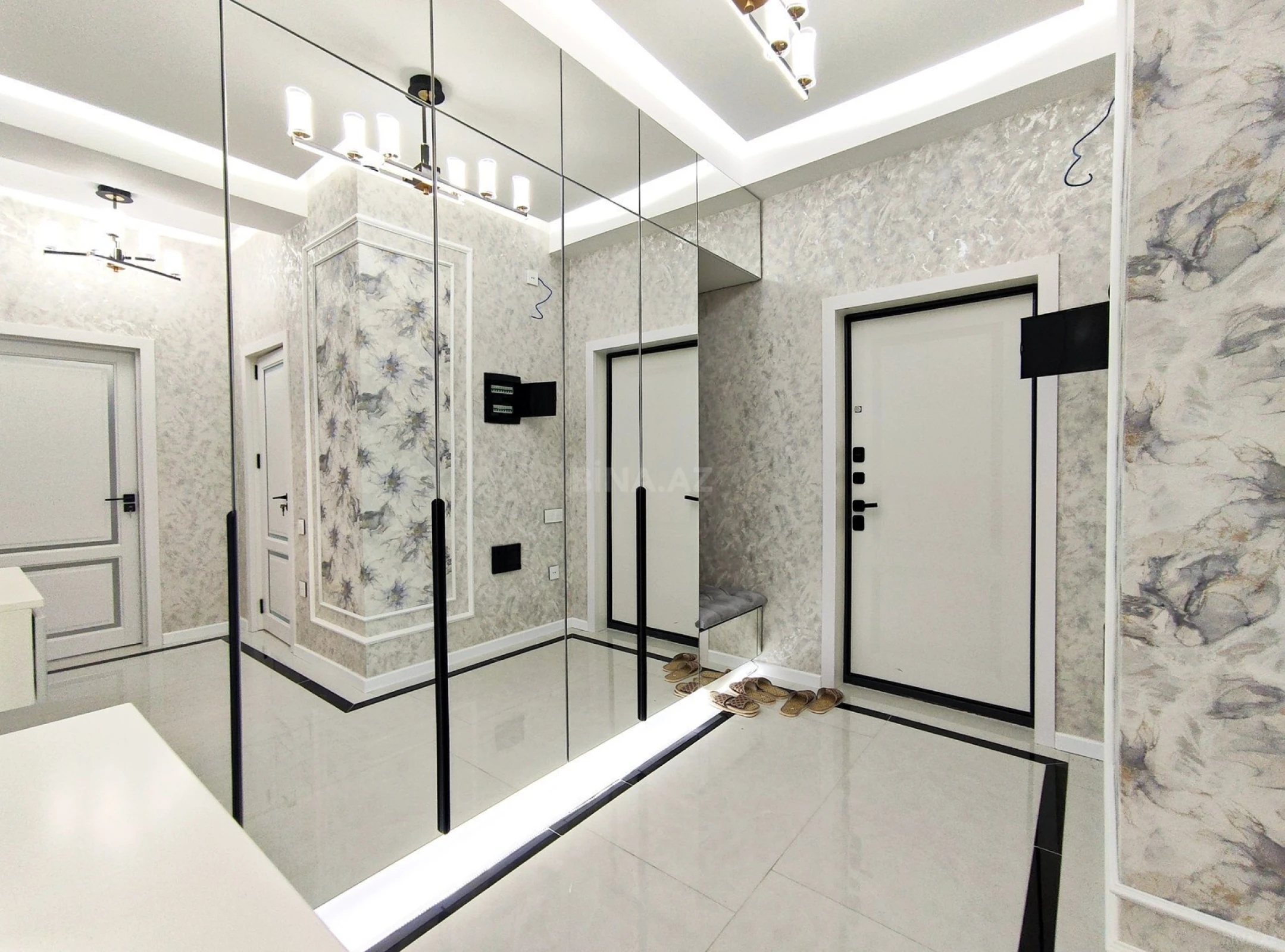 Satılır 3 otaqlı mənzil 87 m²