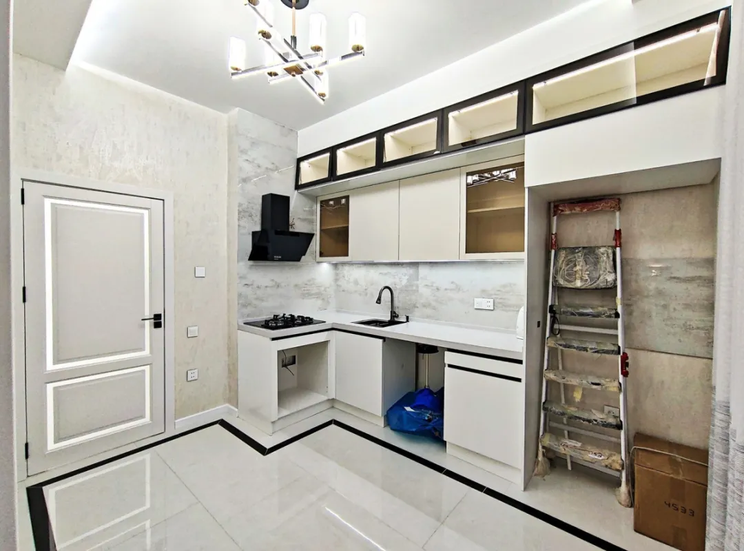 Satılır 3 otaqlı mənzil 87 m²