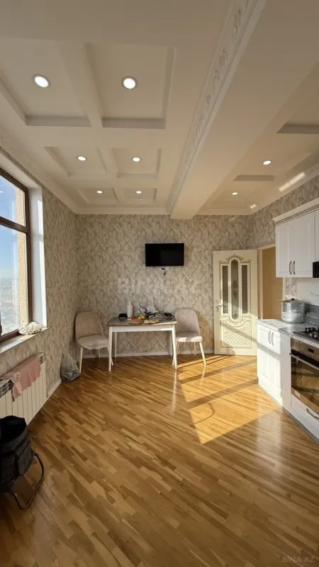 Satılır 3 otaqlı mənzil 115 m²