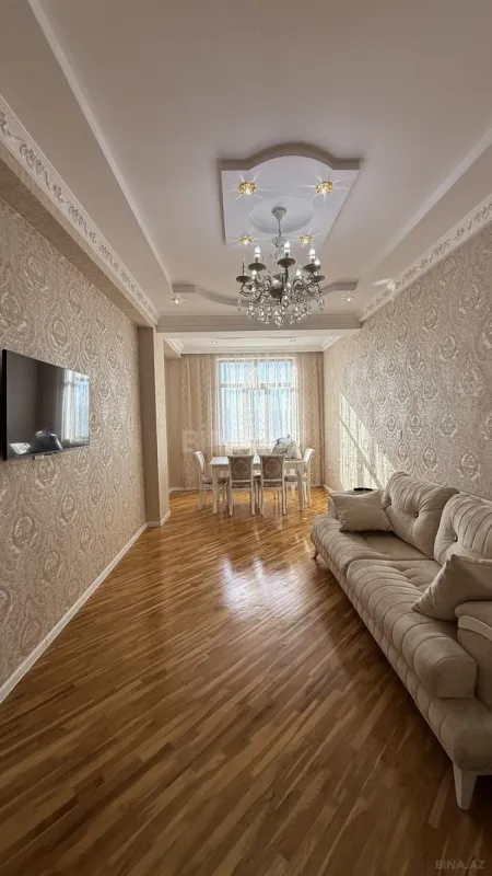 Satılır 3 otaqlı mənzil 115 m²