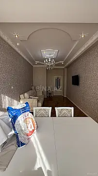 Satılır 3 otaqlı mənzil 115 m²