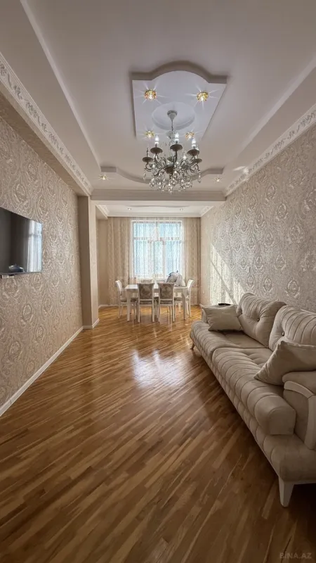 Satılır 3 otaqlı mənzil 115 m²