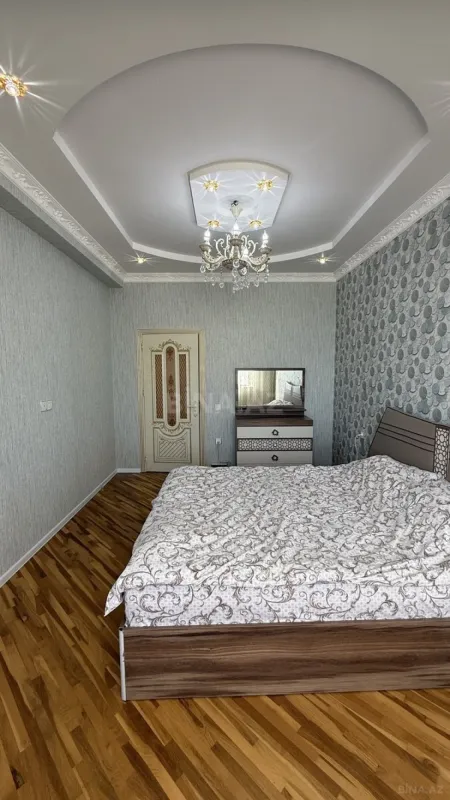 Satılır 3 otaqlı mənzil 115 m²