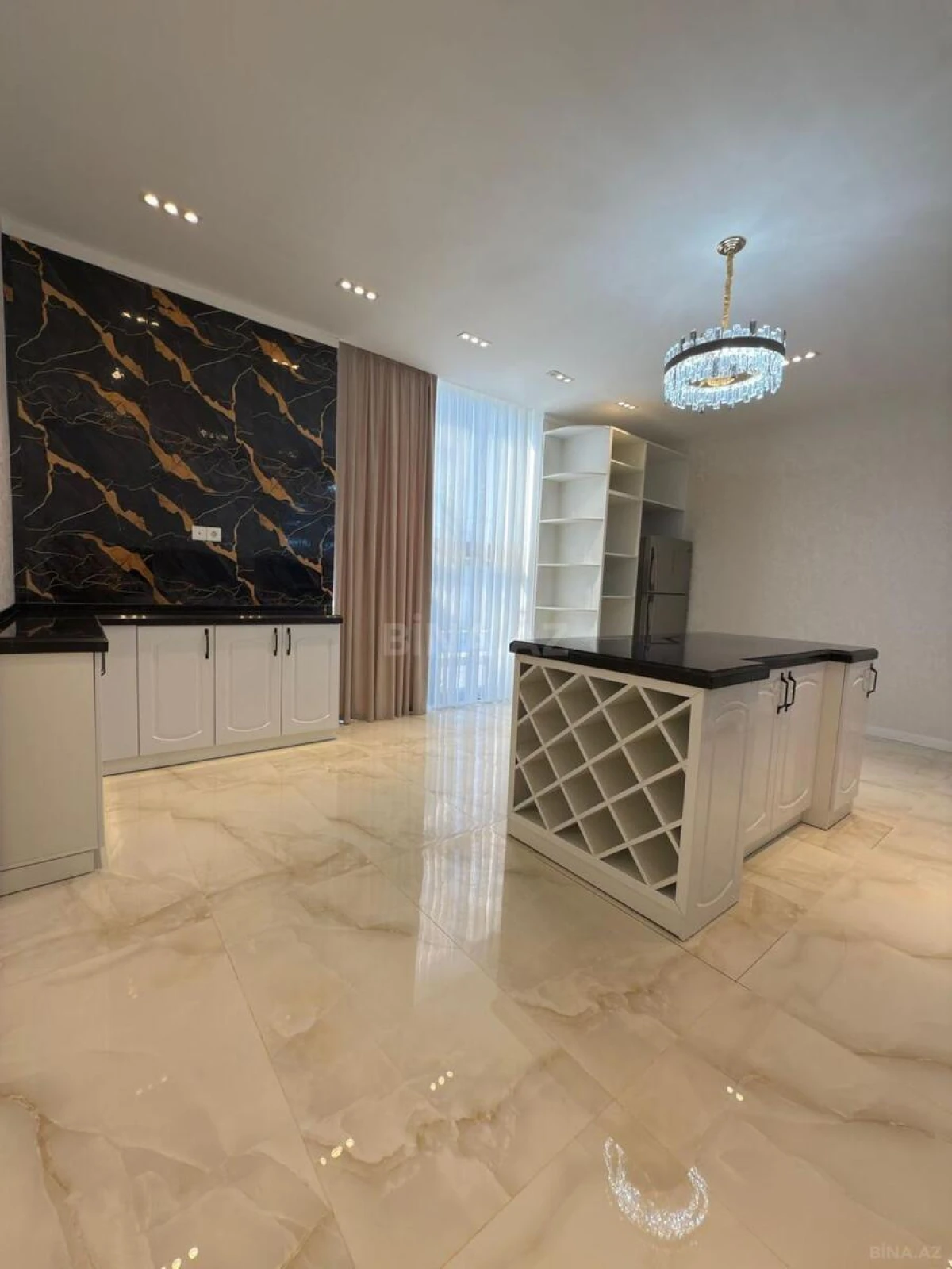 Kirayə verilir 4 otaqlı həyət evi 200 m²