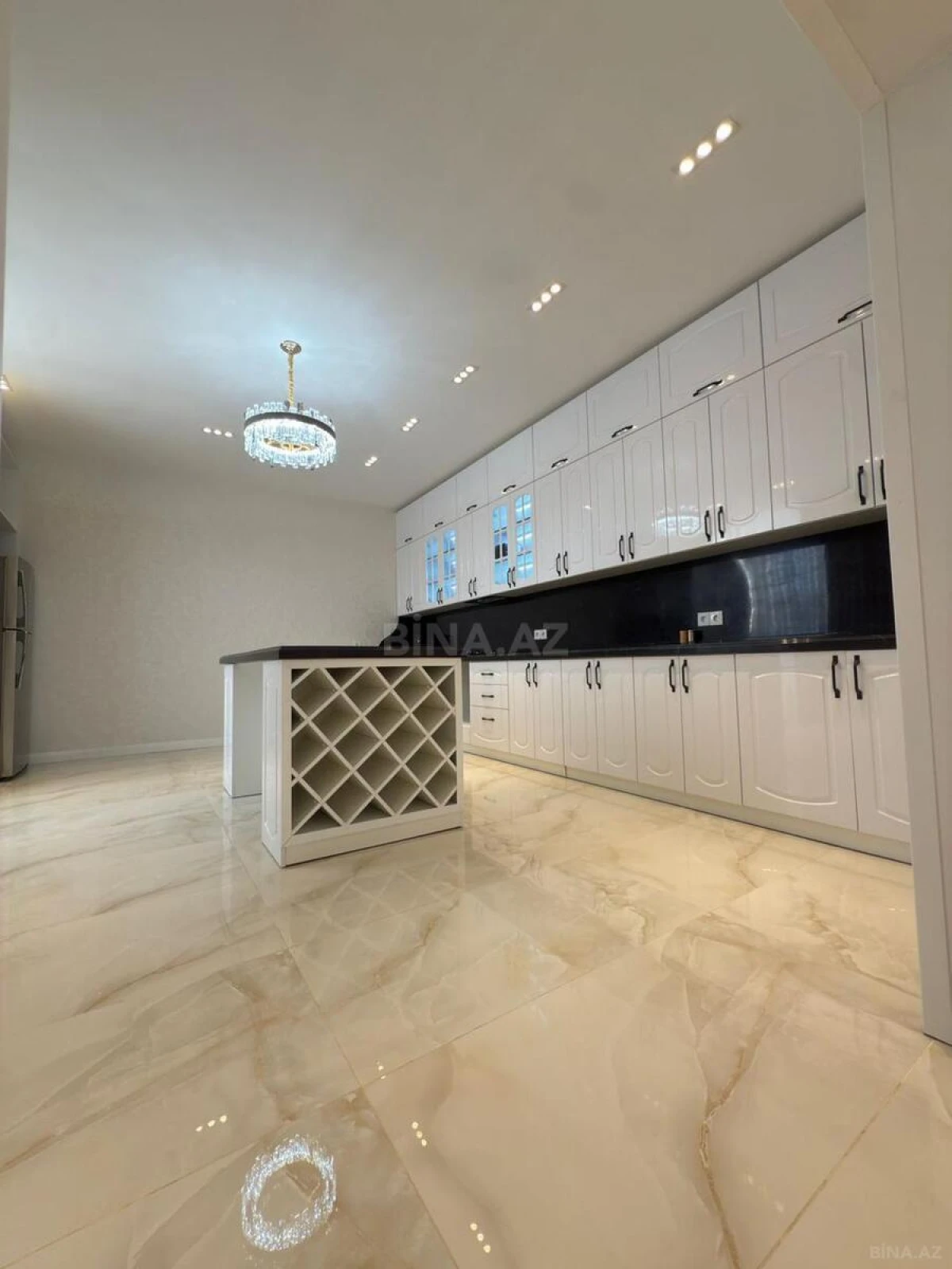 Kirayə verilir 4 otaqlı həyət evi 200 m²