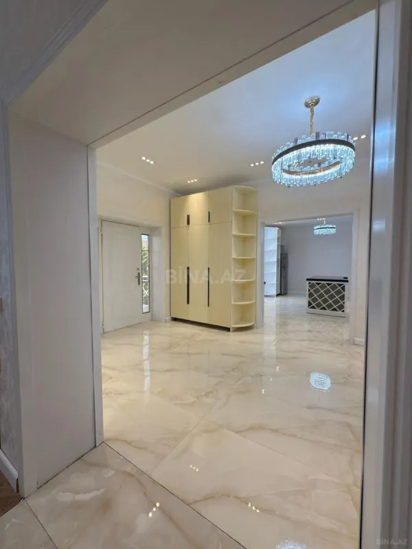 Kirayə verilir 4 otaqlı həyət evi 200 m²