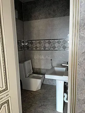 Satılır 3 otaqlı mənzil 160 m²