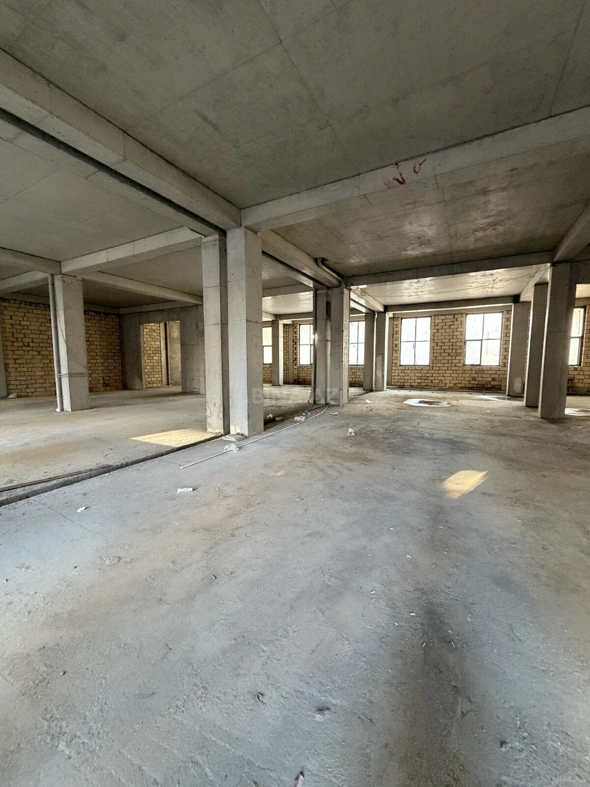 Kirayə verilir obyekt 600 m²