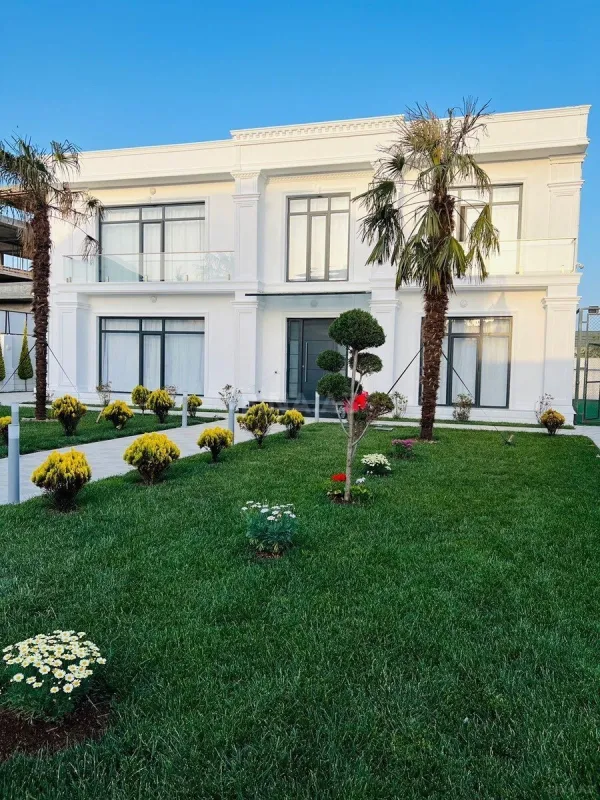 Kirayə verilir 5 otaqlı həyət evi 550 m²