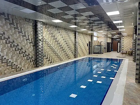 Kirayə verilir 7 otaqlı həyət evi 600 m²