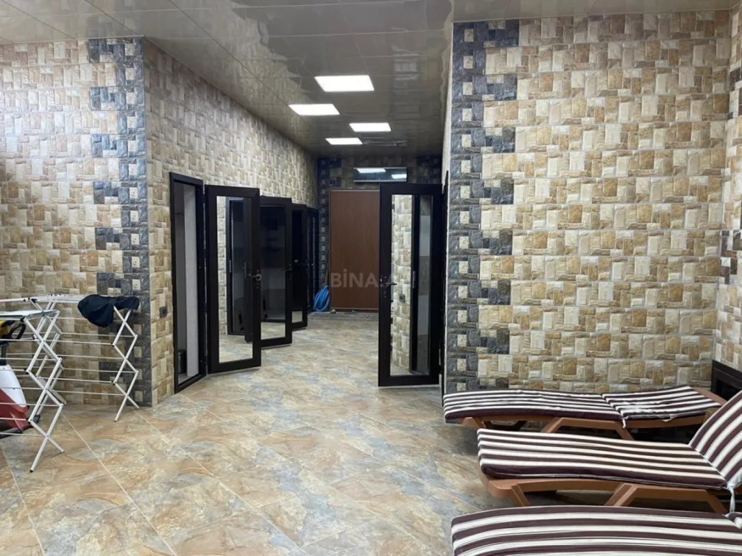 Kirayə verilir 7 otaqlı həyət evi 600 m²