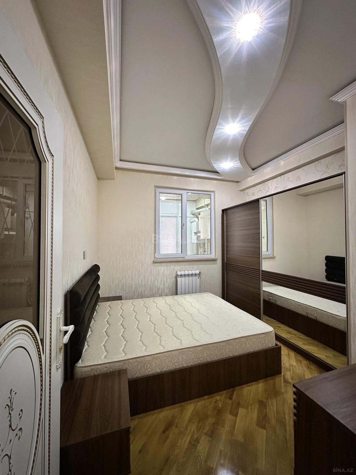 Satılır 2 otaqlı mənzil 60 m²