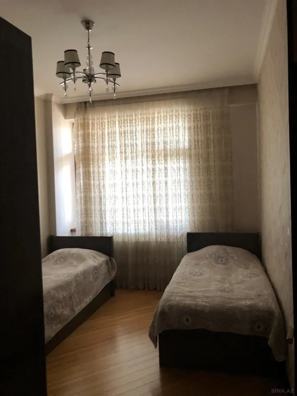 Satılır 3 otaqlı mənzil 95 m²