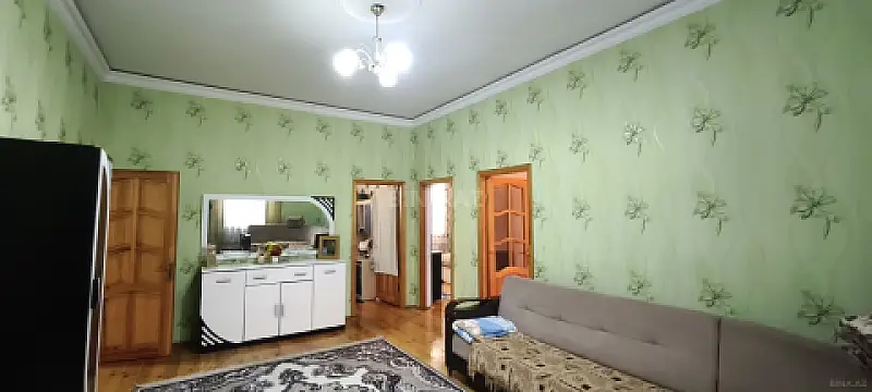 Satılır 4 otaqlı həyət evi 100 m²