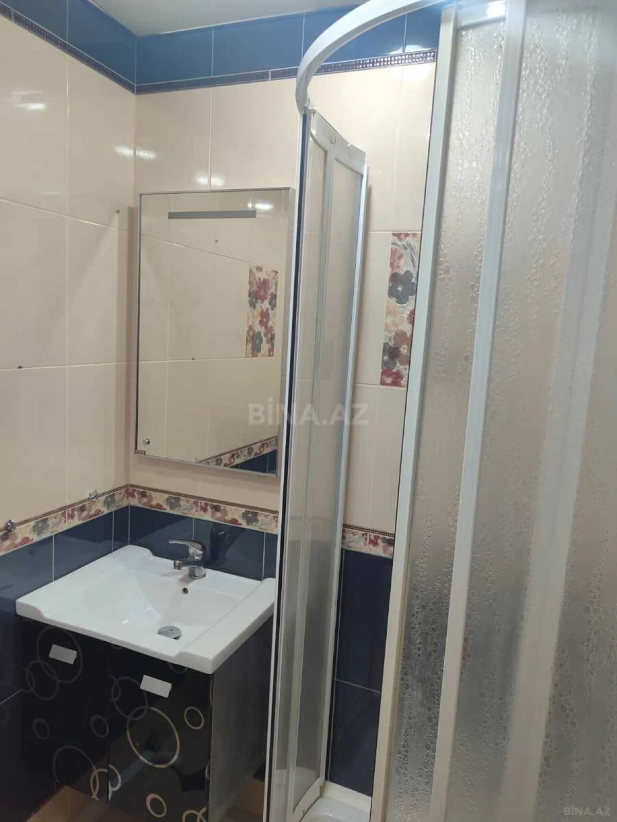 Satılır 3 otaqlı mənzil 112 m²