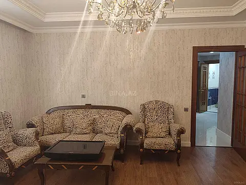 Satılır 3 otaqlı mənzil 112 m²