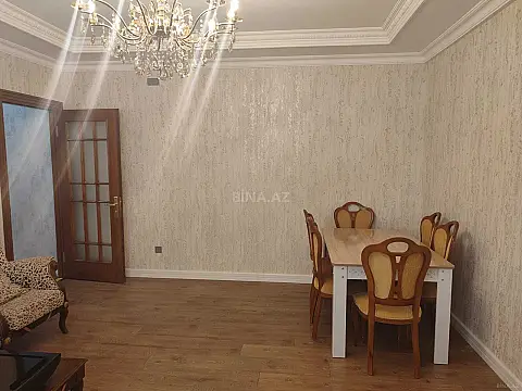 Satılır 3 otaqlı mənzil 112 m²