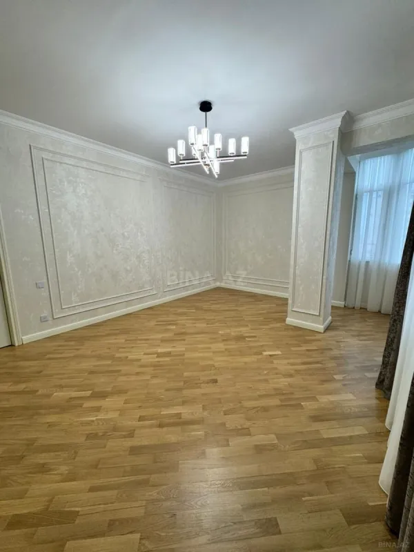 Satılır 2 otaqlı mənzil 80 m²