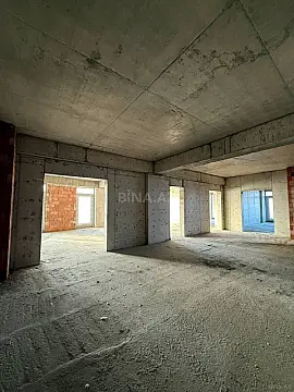 Satılır 3 otaqlı mənzil 172 m²