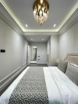 Satılır 4 otaqlı mənzil 140 m²