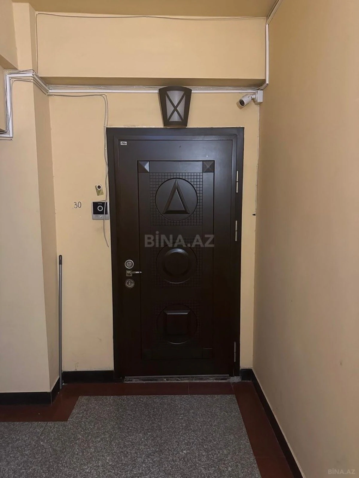 Kirayə verilir 3 otaqlı mənzil 158 m²