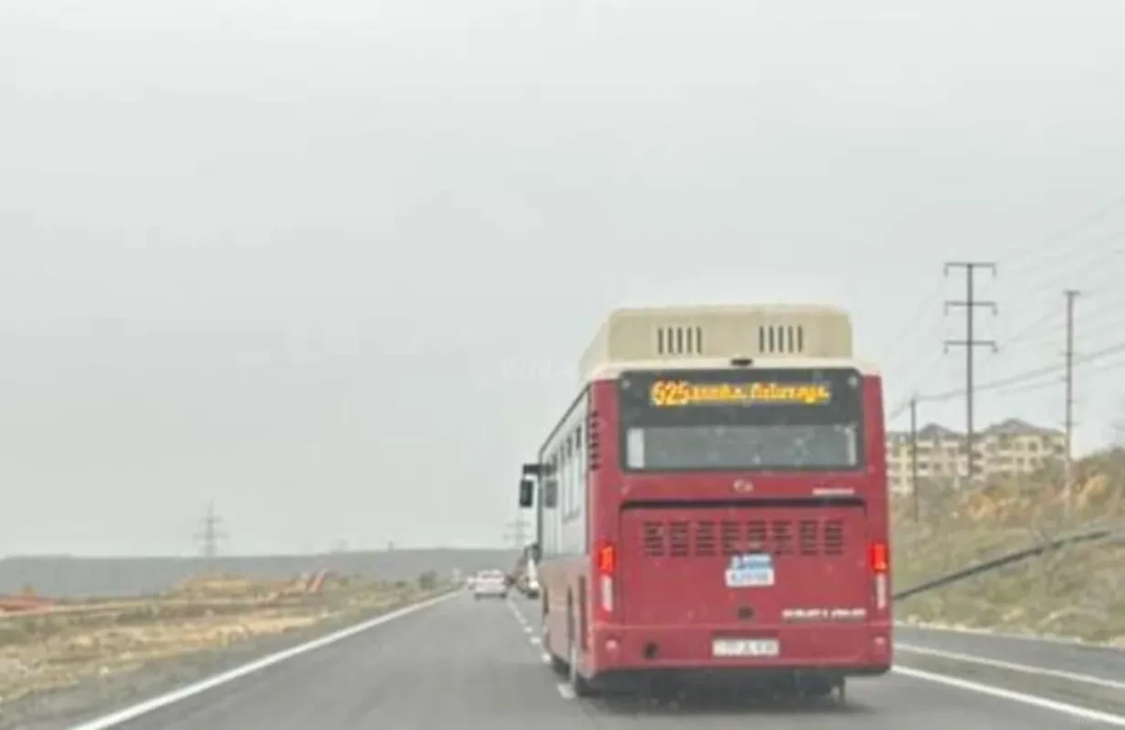 Satılır 2 otaqlı mənzil 70 m²