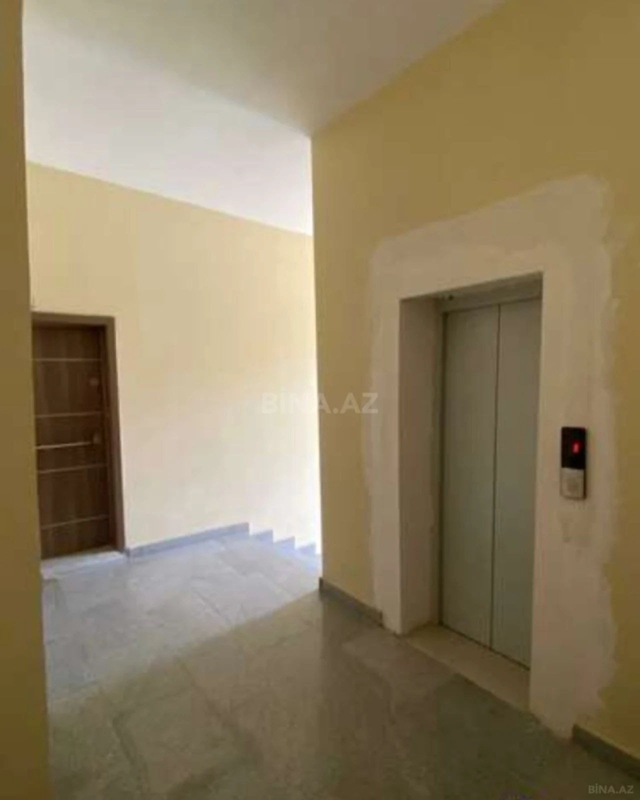 Satılır 2 otaqlı mənzil 70 m²