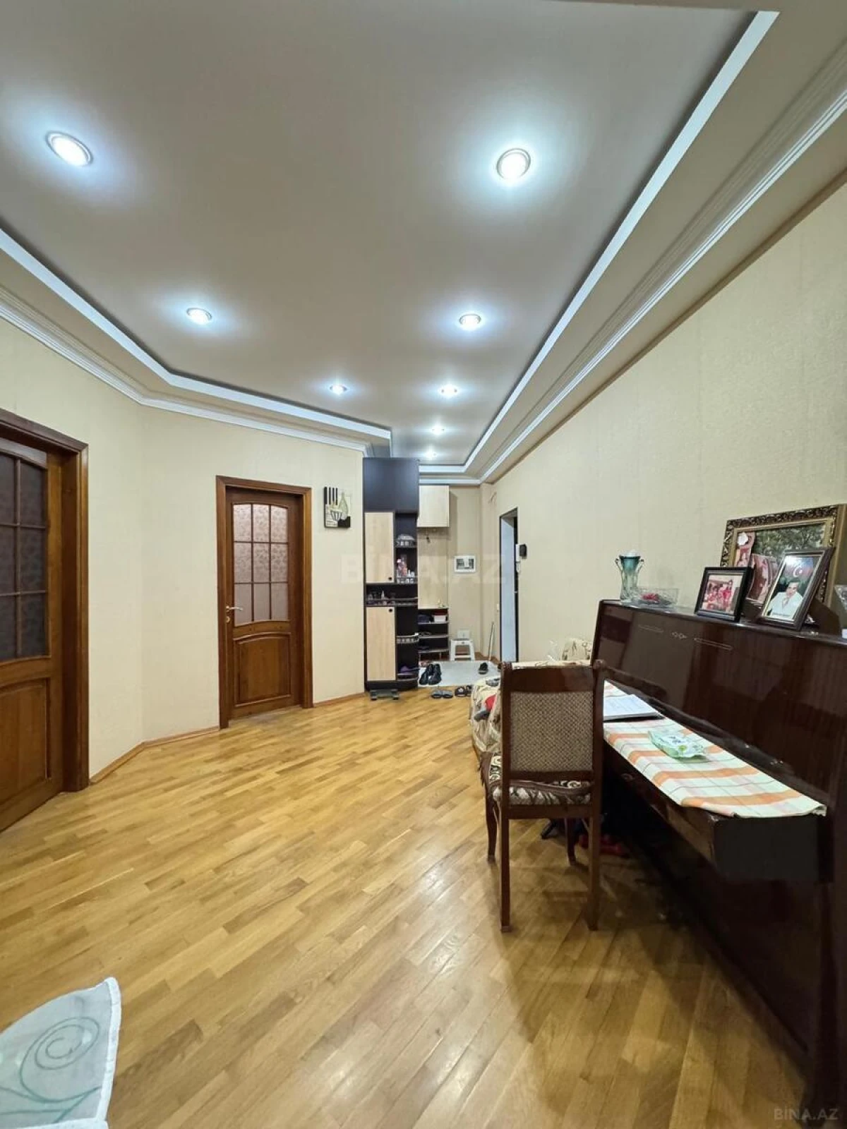 Satılır 3 otaqlı mənzil 124 m²