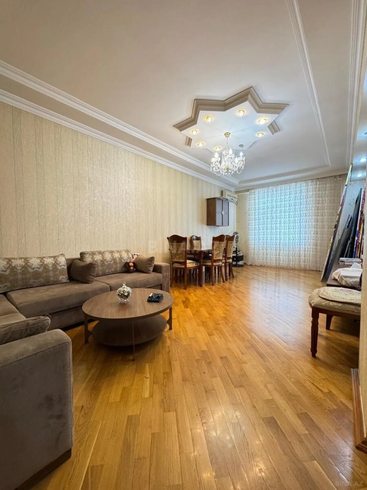Satılır 3 otaqlı mənzil 124 m²